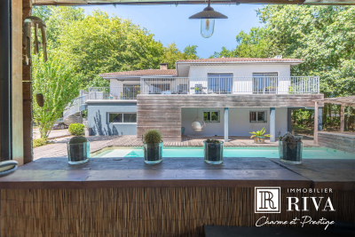 Maison &agrave; vendre &agrave; CAMBLANES-ET-MEYNAC  - 6 pi&egrave;ces - 225 m&sup2; 