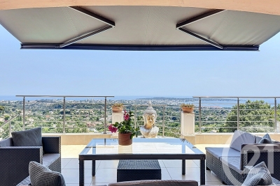 Maison à vendre à VALLAURIS  - 10 pièces - 318 m² 