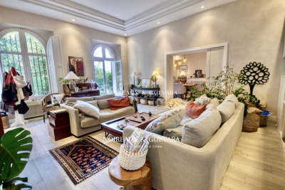 Apartment for sale in CANNES  - 3 rooms - 100 m&sup2; 