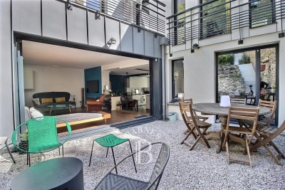 House for sale in real estate VILLE D'AVRAY  - 7 rooms - 213 m² 