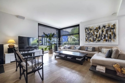 Maison à vendre à LA ROCHELLE Dompierre-sur-Mer - 7 pièces - 270 m² 