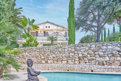Maison à vendre à ROQUEBRUNE-CAP-MARTIN  - 8 pièces - 268 m² 