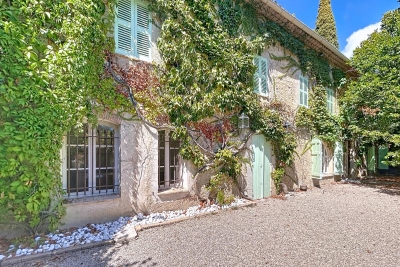 Maison à vendre à VALBONNE  - 7 pièces - 300 m² 