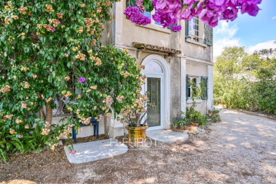 Maison &agrave; vendre &agrave; LA CIOTAT  - 7 pi&egrave;ces - 220 m&sup2; 