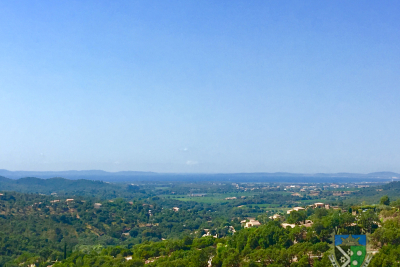 Maison à vendre à LA LONDE-LES-MAURES  - 6 pièces - 204 m² 