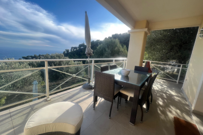 Maison à vendre à ROQUEBRUNE-CAP-MARTIN  - 8 pièces - 220 m² 