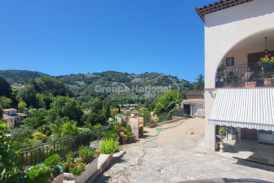 Maison à vendre à AURIBEAU-SUR-SIAGNE  - 8 pièces - 160 m² 