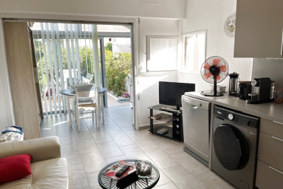 Appartement à vendre à HYÈRES  - 1 pièces - 30 m² 