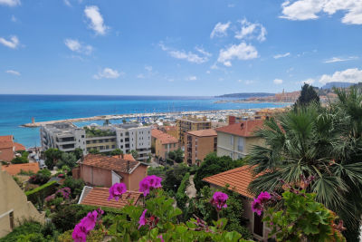Appartement à vendre à MENTON  - 3 pièces - 80 m² 