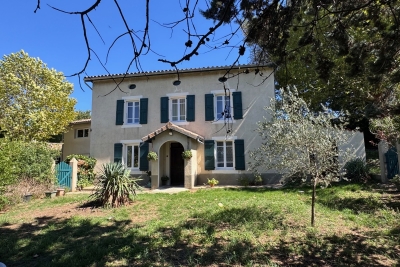 Maison à vendre à ST-DONAT-SUR-L'HERBASSE Mours-Saint-Eusèbe - 7 pièces - 137 m² 