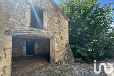 Maison à vendre à LUSSAN Castanet - 1 pièces - 420 m² 