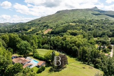 Maison &agrave; vendre &agrave; ASCAIN  - 8 pi&egrave;ces - 230 m&sup2; 