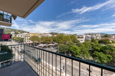 Appartement à vendre à NICE Lanterne-Mandariniers - 3 pièces - 58 m² 
