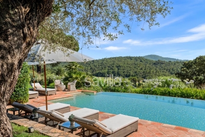 Maison à vendre à GASSIN  - 6 pièces - 252 m² 