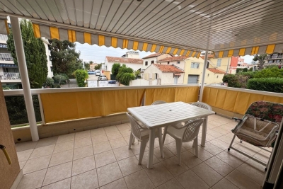 Appartement à vendre bord de mer terrasse alpes maritimes