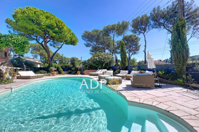 Maison à vendre à MOUGINS  - 7 pièces - 321 m² 