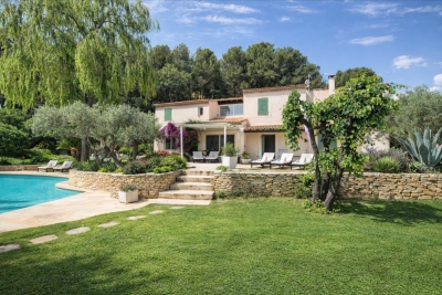 Maison &agrave; vendre &agrave; ST-MITRE-LES-REMPARTS Fenouilleres - 7 pi&egrave;ces - 221 m&sup2; 