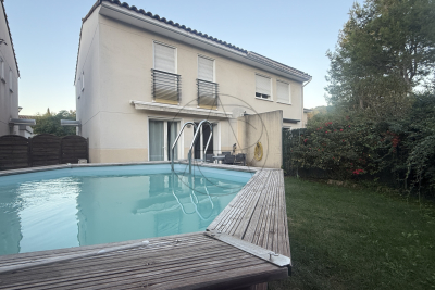 Maison à vendre luynes piscine 