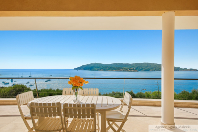 Maison &agrave; vendre &agrave; ILE DU LEVANT  - 5 pi&egrave;ces - 188 m&sup2; 