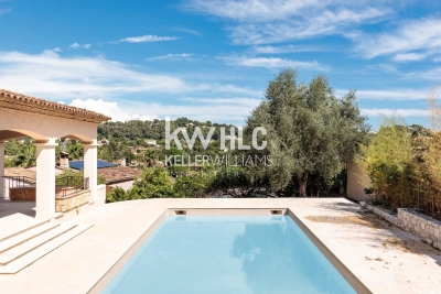 Maison à vendre à LA COLLE-SUR-LOUP Bézaudun-les-Alpes - 10 pièces - 424 m² 