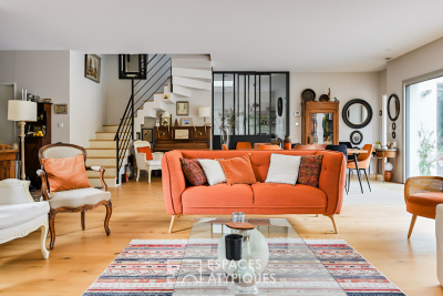 Maison à vendre à ÉCULLY Domer - 5 pièces - 230 m² 
