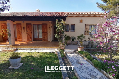 Maison à vendre à CARNOUX-EN-PROVENCE  - 6 pièces - 180 m² 