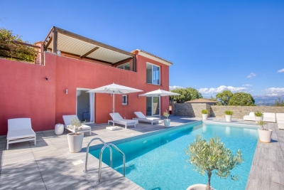 Maison à vendre à LES ADRETS-DE-L'ESTÉREL Flayosc - 5 pièces - 170 m² 