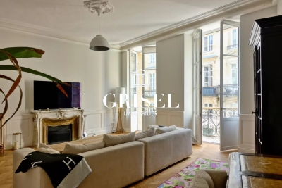 Appartement &agrave; vendre &agrave; BORDEAUX Hotel de Ville-Quinconces - 4 pi&egrave;ces - 160 m&sup2; 