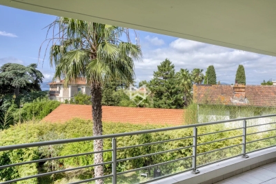 Appartement à vendre à CANNES Gorbio - 3 pièces - 76 m² 