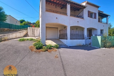 Maison à vendre à ST-LAURENT-DU-VAR   - 177 m² 