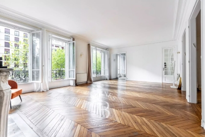 Apartment for sale in PARIS 16EME Les Archives 1 - 6 rooms - 182 m² 