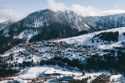 House for sale in COURCHEVEL  - 6 rooms - 221 m² 