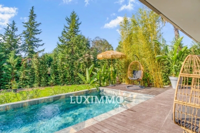 Maison &agrave; louer &agrave; MOUGINS  - 8 pi&egrave;ces - 260 m&sup2; 