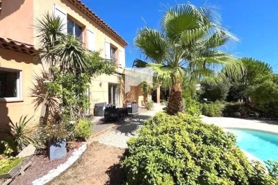 Maison &agrave; vendre &agrave; LA CRAU  - 7 pi&egrave;ces - 159 m&sup2; 