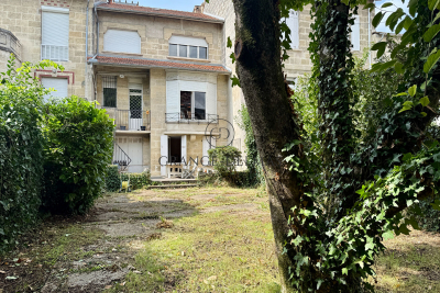 Maison &agrave; vendre &agrave; BORDEAUX  - 7 pi&egrave;ces - 148 m&sup2; 