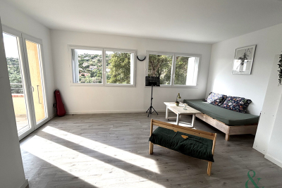 Apartment for sale in BORMES-LES-MIMOSAS  - 3 rooms - 78 m² 