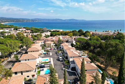 Maison &agrave; vendre &agrave; CAVALAIRE-SUR-MER  - 5 pi&egrave;ces - 152 m&sup2; 