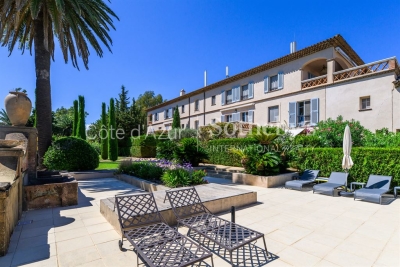 Apartment for sale in ST-TROPEZ  - 6 rooms - 165 m² 
