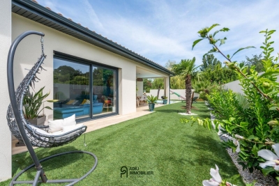 Maison à vendre à UZÈS Jardins de la Fontaine - 5 pièces - 124 m² 