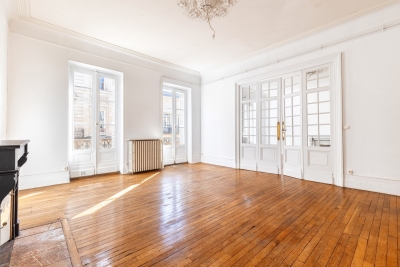 Appartement &agrave; vendre &agrave; BORDEAUX Villa Primerose Parc Bor.-Cauderan 5 - 6 pi&egrave;ces - 211 m&sup2; 