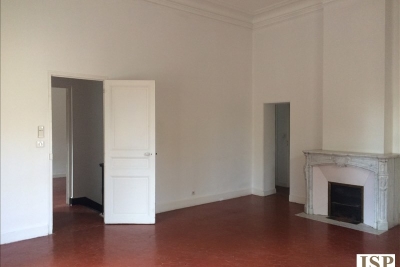 Appartement à louer à AIX-EN-PROVENCE Longchamp - 3 pièces - 87 m² 