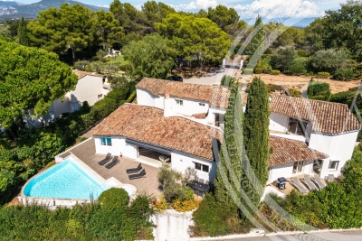 Maison &agrave; vendre &agrave; MOUGINS  - 10 pi&egrave;ces - 587 m&sup2; 