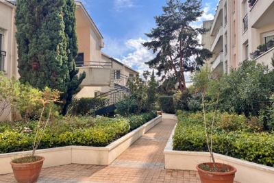 Appartement à vendre à SURESNES Parc de Sceaux - 4 pièces - 100 m² 