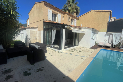 Maison à vendre terrain est nord 