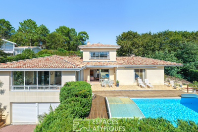 Maison à vendre à LA TESTE-DE-BUCH Saint-Bruno-Saint-Victor 1 - 7 pièces - 202 m² 