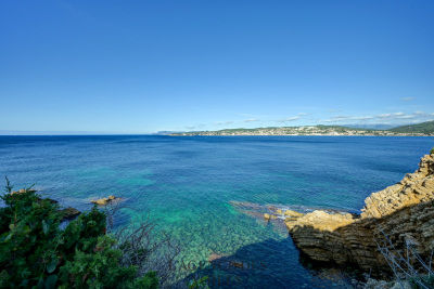 Appartement &agrave; vendre &agrave; SANARY-SUR-MER  - 4 pi&egrave;ces - 100 m&sup2; 