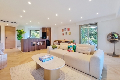 Appartement à vendre à CANNES Gorbio - 3 pièces - 88 m² 