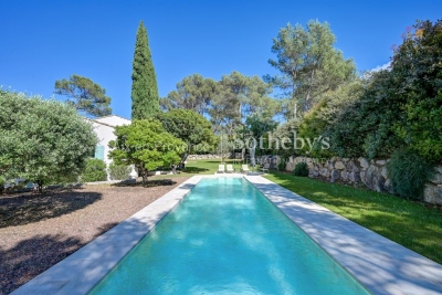 Maison à vendre à AIX-EN-PROVENCE Roger Renzo - 8 pièces - 230 m² 