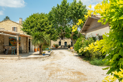 Maison à vendre à ST-RÉMY-DE-PROVENCE Cadeneaux Ouest - 7 pièces - 401 m² 