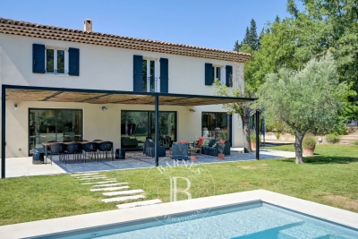 Maison à vendre à AIX-EN-PROVENCE Valmante-Colline Saint-Joseph - 7 pièces - 240 m² 